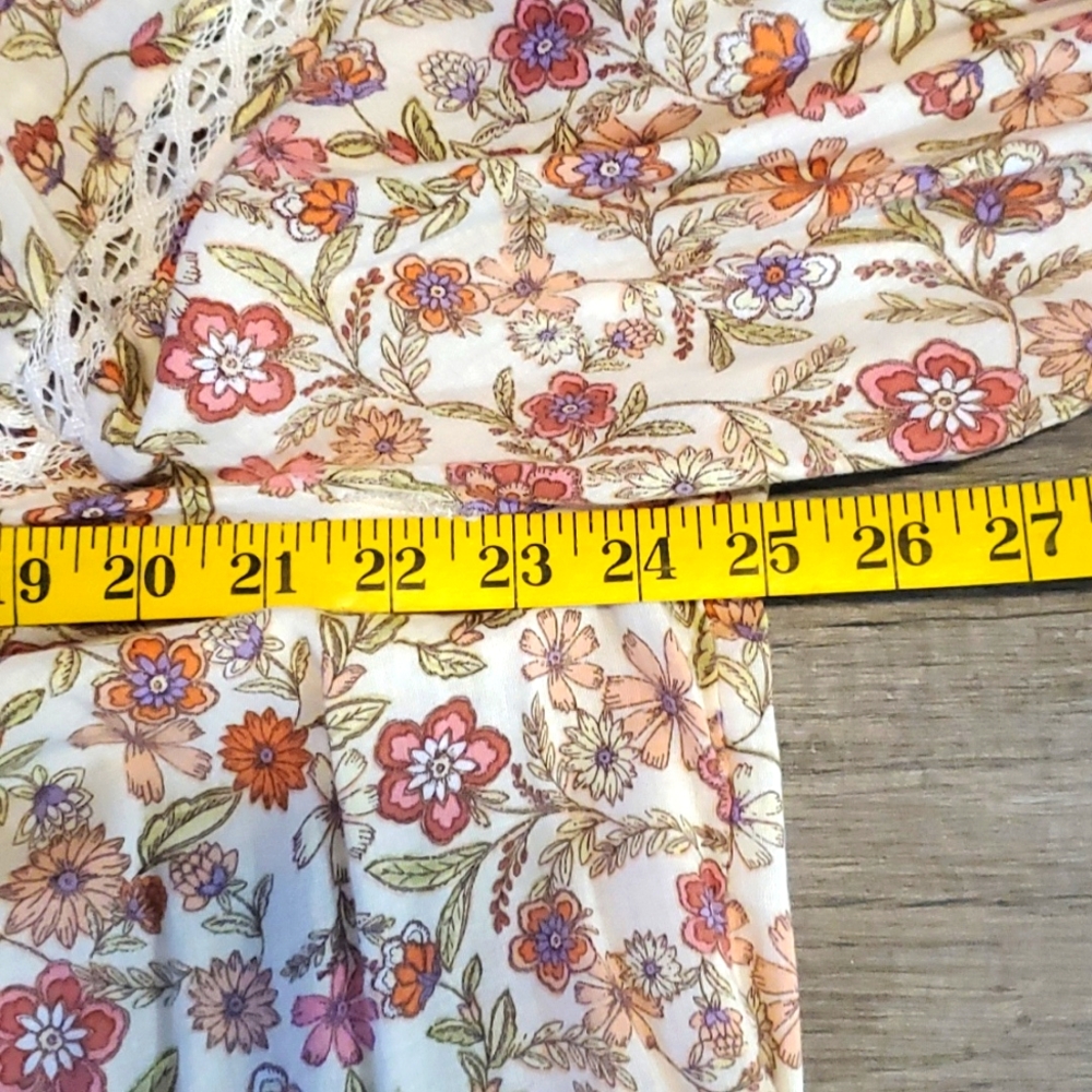 Old Nazy sz XL Floral and lace L/S top cream and orange pinks. - Picture 4 of 5